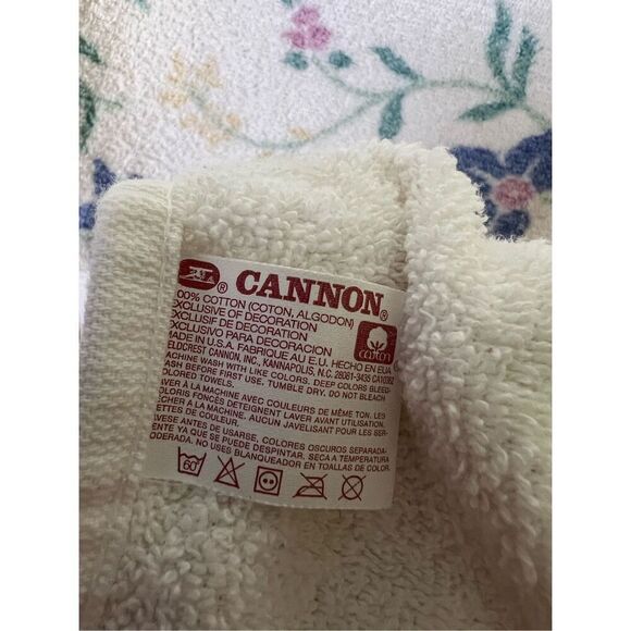 Vintage Bath Towel Set - Picture 4 of 7